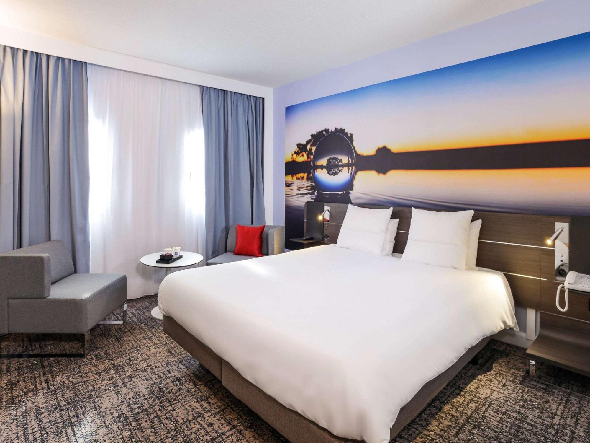Hotel Novotel Centre Compans Caffarelli 4*