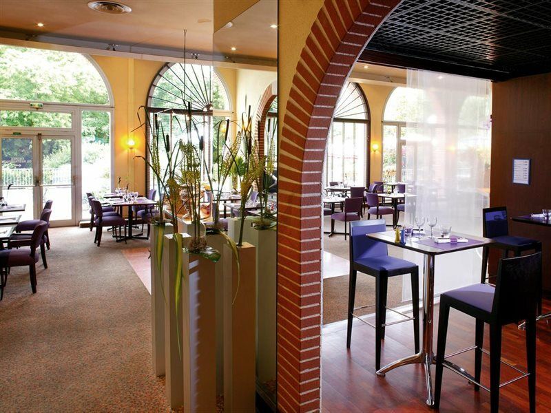Novotel Centre Compans Caffarelli Hotel 4*