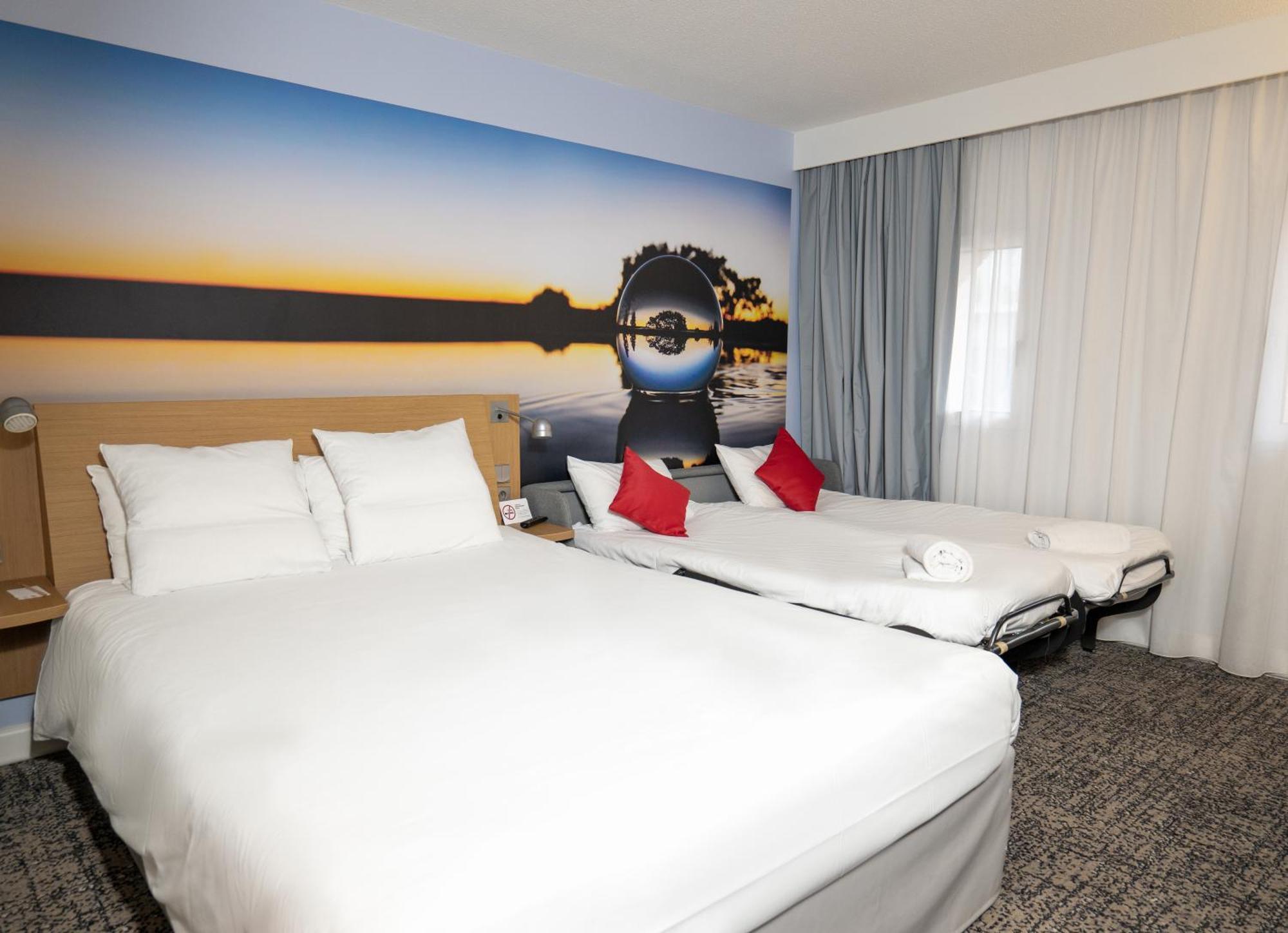 Novotel Centre Compans Caffarelli Hotel 4*